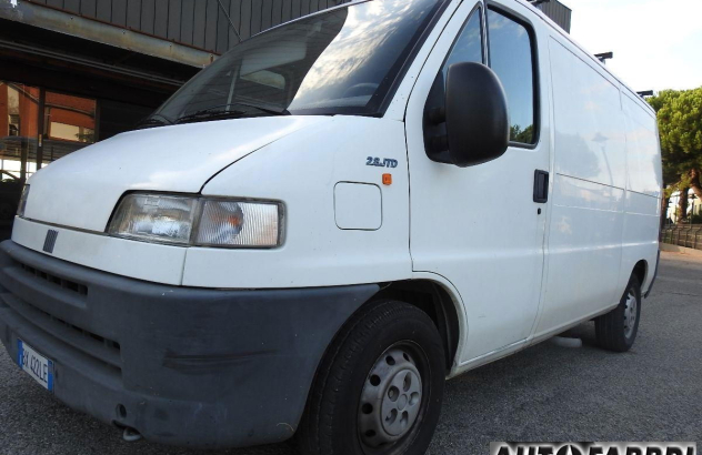 Fiat ducato 14 p medio 2.8 diesel 2001