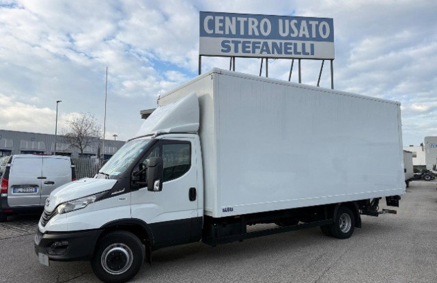 Iveco daily 70c18ha8-p box +sponda p. 5100 2023