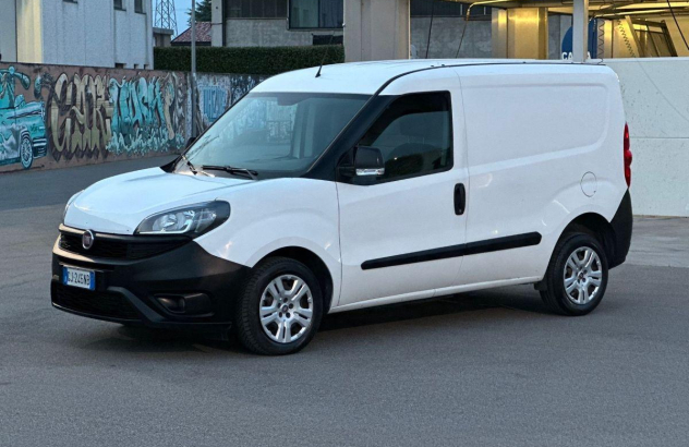 Fiat doblo 1.6 mjt 105cv 2022