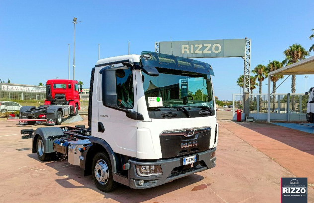 Man tgl 8.220 bl sa 2023