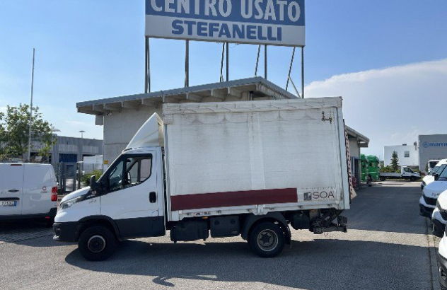 Iveco daily 70c18ha8 centina box + sponda 2021