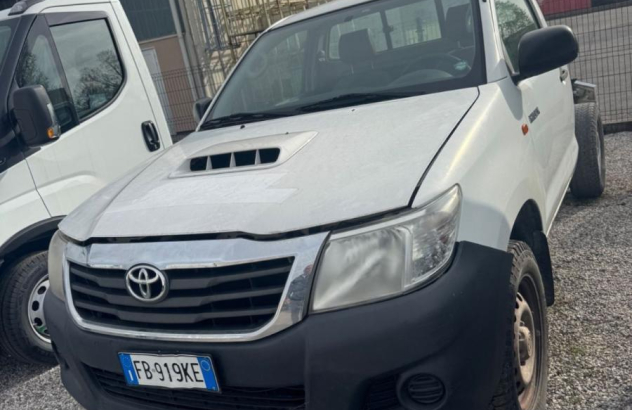 Toyota hylux 2.5cc 2015