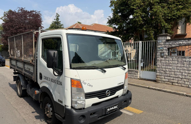 Nissan cabstar 2012