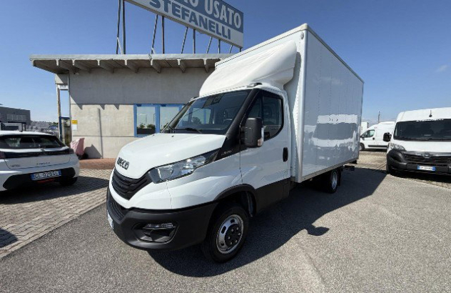 Iveco daily 35c14h box + sponda con porta laterale 2022