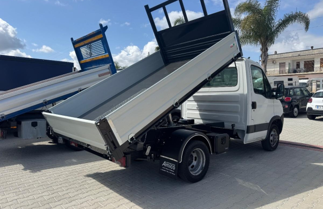 Iveco daily 35c12 ribaltabile trilaterale nuovo 2009