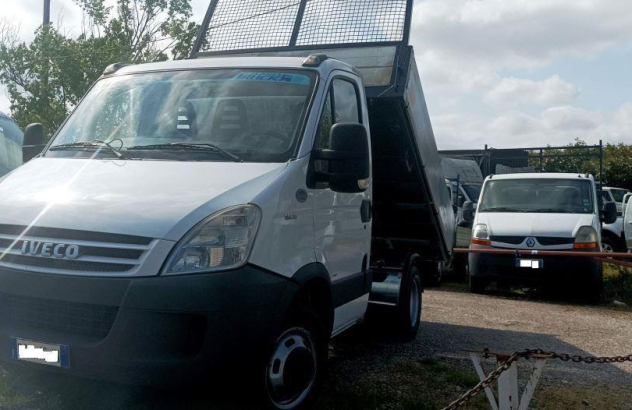 Iveco daily ribaltabile trilaterale 2007