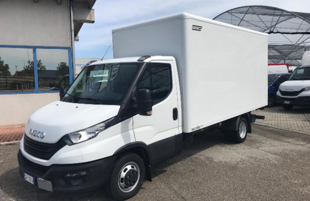 Iveco daily 35c16h box + sponda + porta laterale 2022