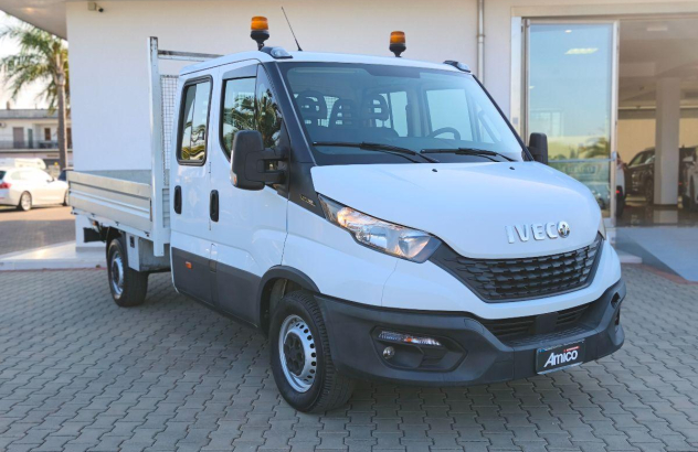 Iveco daily 35s14 140cv doppia cabina 7 posti cassone 2020