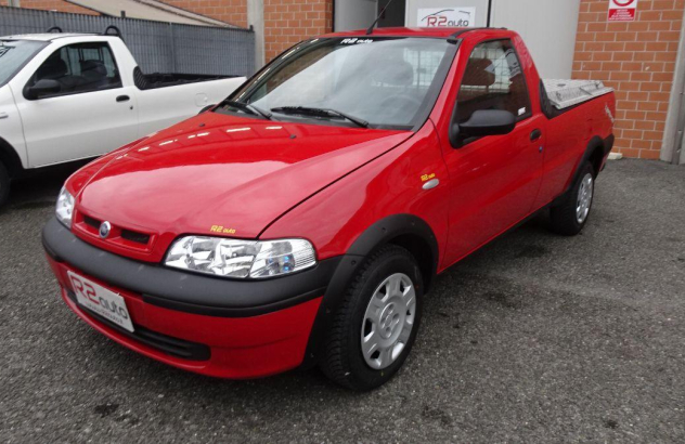 Fiat strada 2006