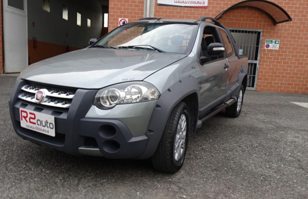 Fiat strada 2013