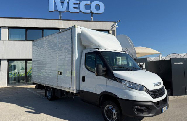 Iveco daily 35c14h box + sponda 2024