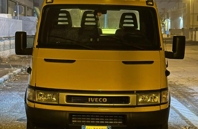 Iveco daily 2.8 tdi carro atrezzi 2001