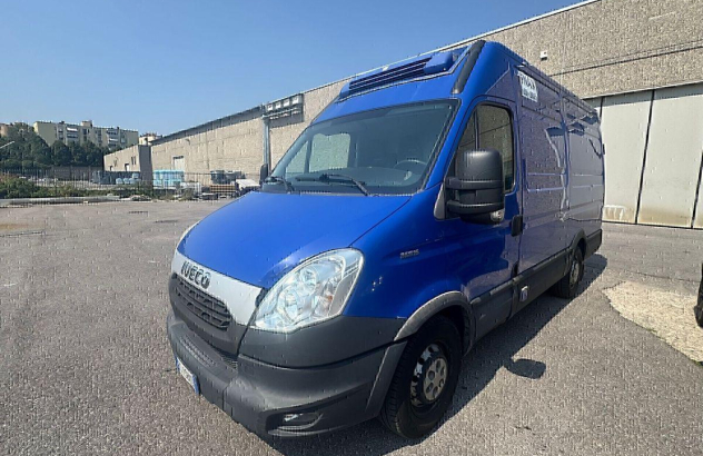Iveco daily iveco 29l15c 2.3 htp 145cv 2014