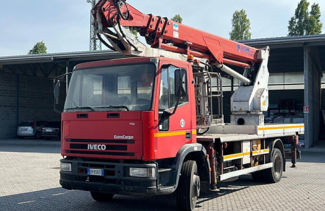 Iveco eurocargo piattaforma aerea 28 mt 1995