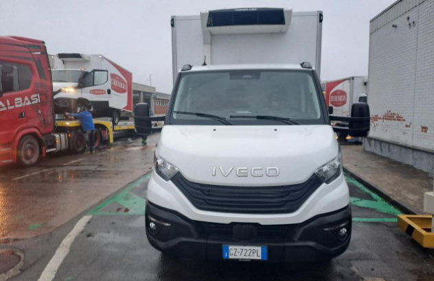 Iveco daily 35c16h3.0 isotermico-frigo 2025