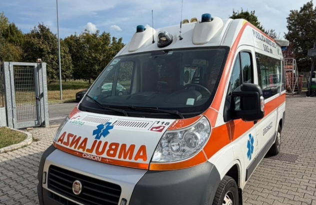 Fiat ducato ambulanza (grig12) vp 2012