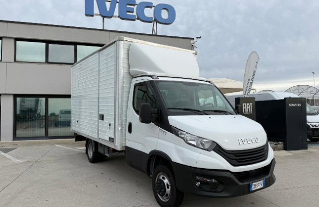 Iveco daily 35c14h box 2023