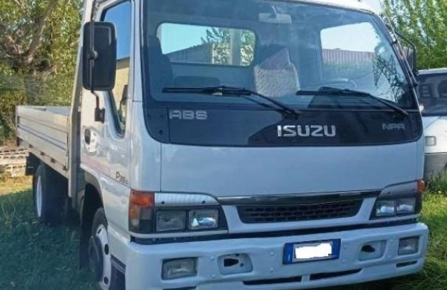 Isuzu npr 2004