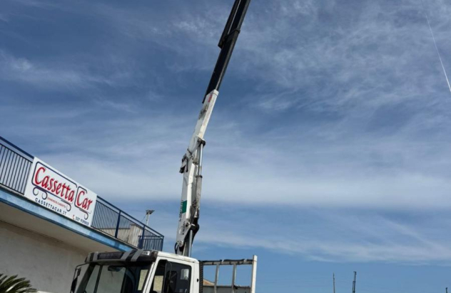 Iveco eurocargo 170e27 cassone fisso+gru con radiocomando 1998