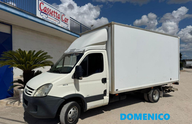 Iveco daily 35c18 con pedana retrattile 2006