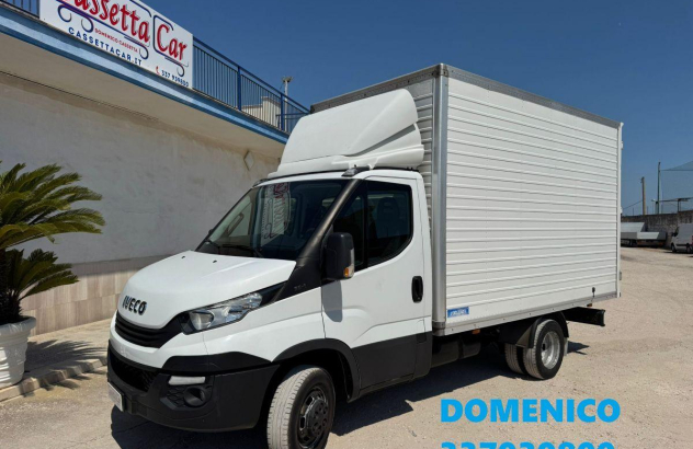 Iveco daily 35c18 furgone per capi appesi 2017