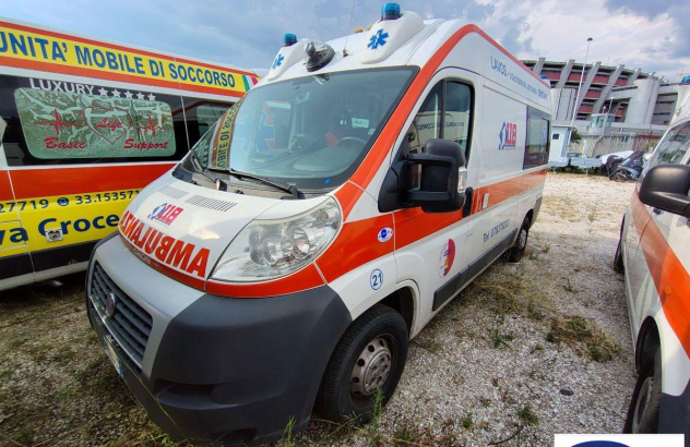 Fiat ducato ambulanza (3979) vp 2013