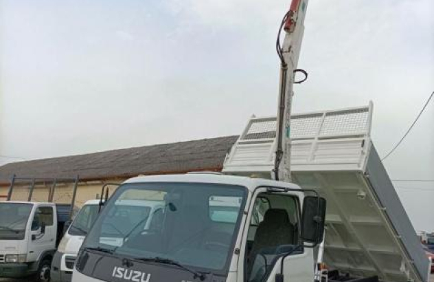 Isuzu npr cassone ribaltabile e gru 1998