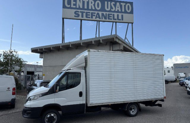 Iveco daily 35c14h box + sponda 2022