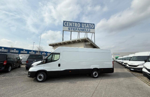 Iveco daily 35s16 v passo 4100 2022