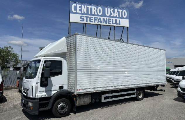 Iveco eurocargo ml120e21-p box + sponda 2014