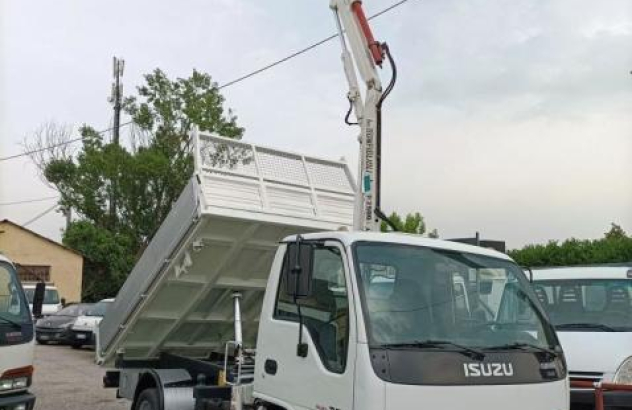 Isuzu npr cassone ribaltabile e gru 1998