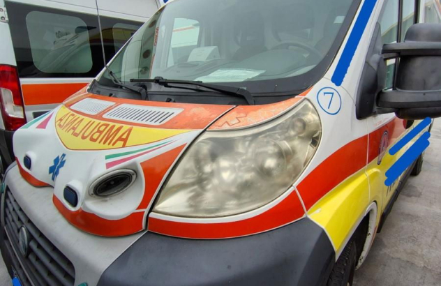 Fiat ducato ambulanza (3883) vp 2015