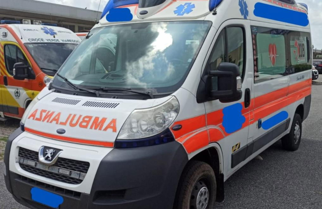 Peugeot boxer ambulanza (3985) vp 2013