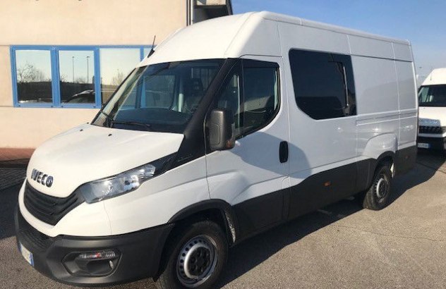 Iveco daily 35s14 v - 7 posti 2022