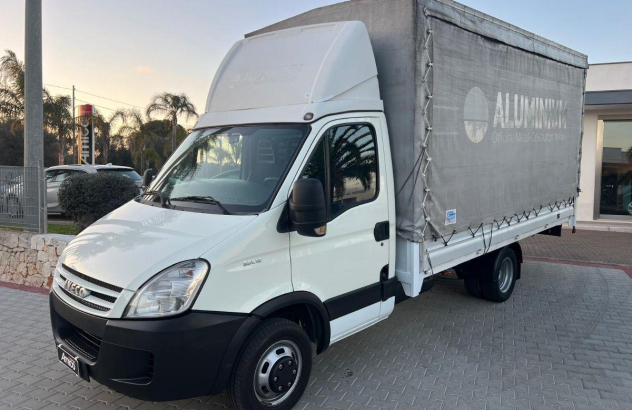 Iveco daily 35c12 centina e telo centinato 4.5 metri 2011