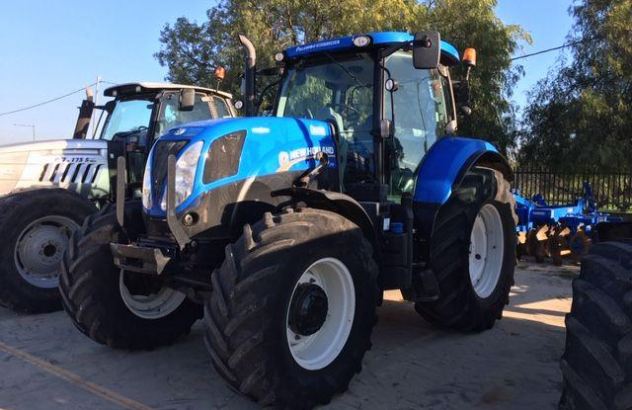 Trattore New holland 2012