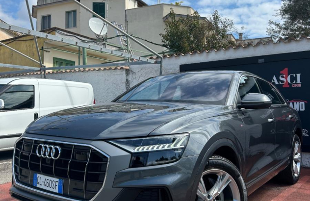 AUDI Q8  Elettrica-Diesel 2022