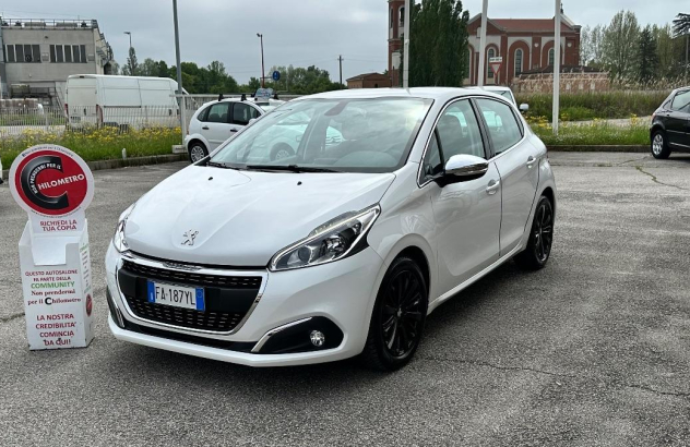 PEUGEOT 208 1.6 e-HDi 92 CV SeS 5p. Allure Diesel 2015