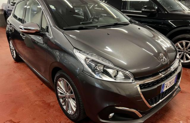PEUGEOT 208  Benzina 2019