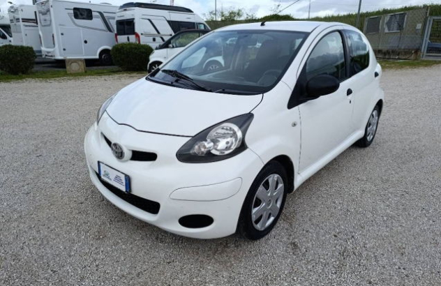 TOYOTA Aygo  Benzina 2011