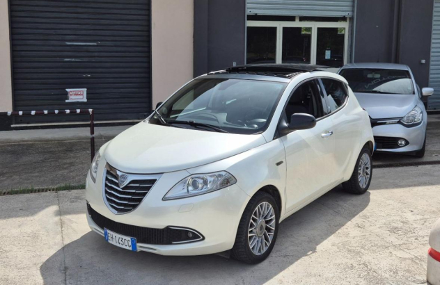 LANCIA Ypsilon 1.2 69 CV 5 porte Platinum Benzina 2011