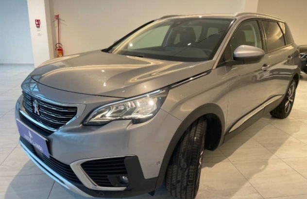 PEUGEOT 5008  Diesel 2019