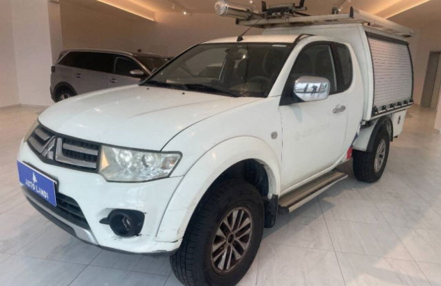 MITSUBISHI L200  Diesel 2014