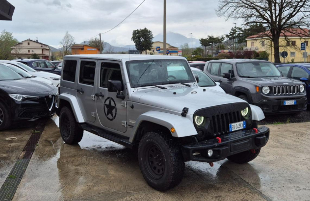 JEEP Wrangler 2.8 CRD DPF Sahara Diesel 2011