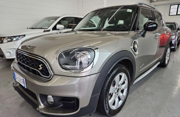 MINI Countryman  Elettrica-Benzina 2018