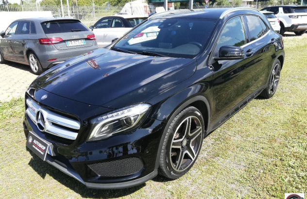 MERCEDES Classe GLA GLA 200 d Automatic Premium Diesel 2015