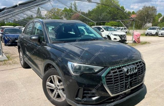 AUDI Q3 35 TDI S tronic Business Diesel 2022