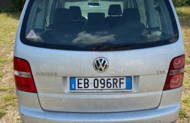 VOLKSWAGEN Touran  Diesel 2010