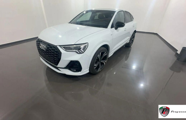 AUDI Q2 30 TDI S line Edition Diesel 2024