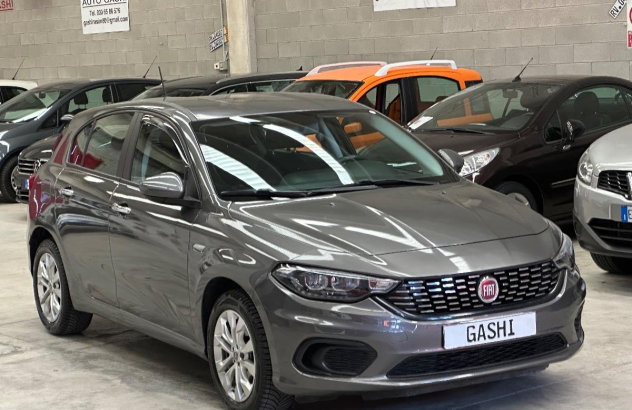 FIAT Tipo 1.3 Mjt SeS 5 porte Cross Benzina 2018